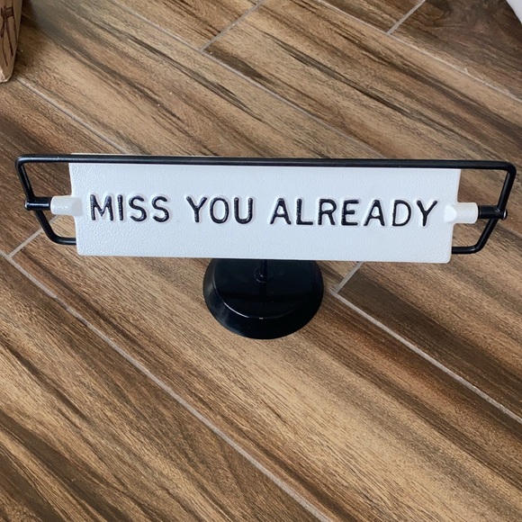 🪸Hearth & Hand with Magnolia Reversible Sign (Hello There/Miss You Already) - Picture 2 of 5